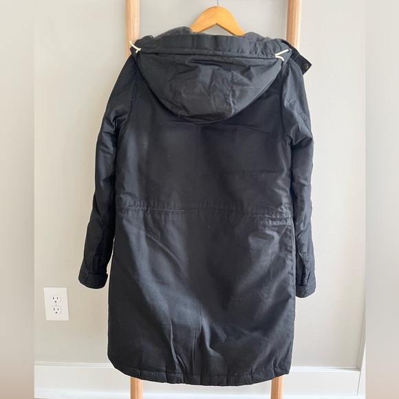 Fjalraven Singi parka in black. - Picture 3 of 12